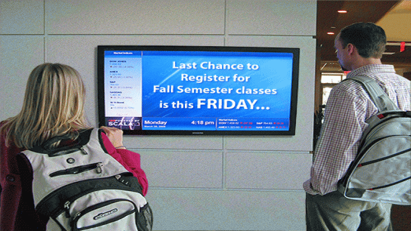 立式廣告機(jī)與壁掛廣告機(jī)的區(qū)別