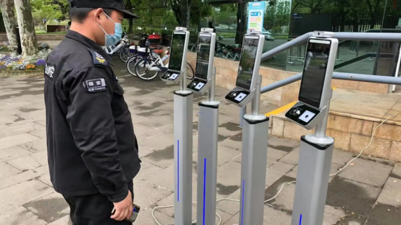 新興的數(shù)字哨兵肩負著抗疫的使命